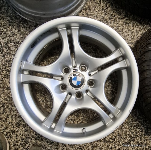 Hliníkové disky originál zimní BMW M3 E46 17" Styling M68  (Hlinikove disky-alu kola original zimni BMW M3 E46 17 Styling M68 7,5Jx17EH2, ET47 7,5Jx17EH2, ET25 2229980 2229480 22545 R17 (4).jpg)